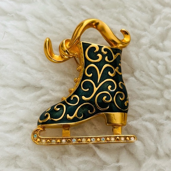 Trifari Jewelry - Trifari 1997 Gold and Green Enamel Ice Skate Brooch Pendant